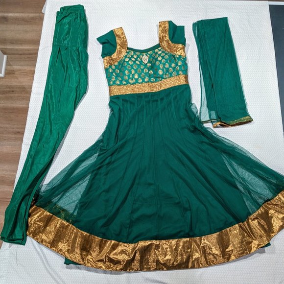 Elegant Green and Gold Women Salwar - Picture 1 of 12